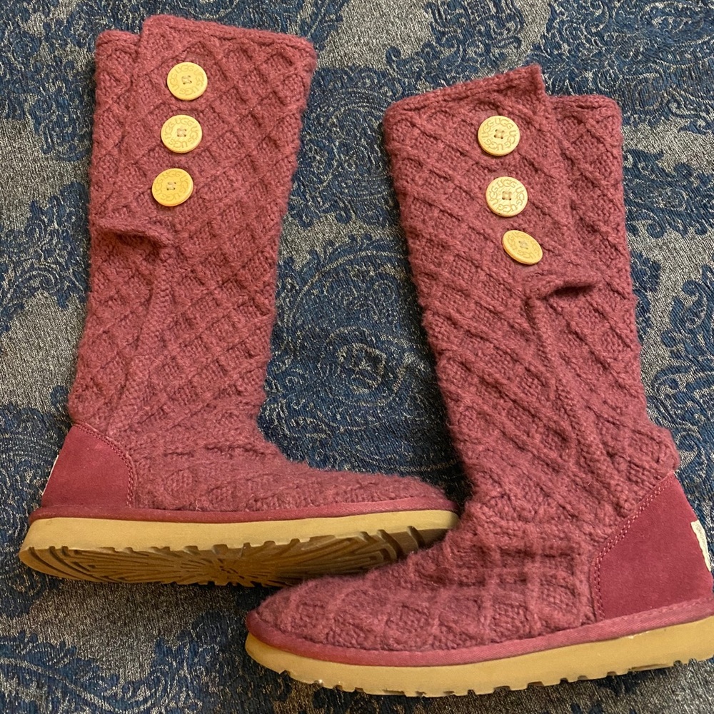 Ugg knitted boots